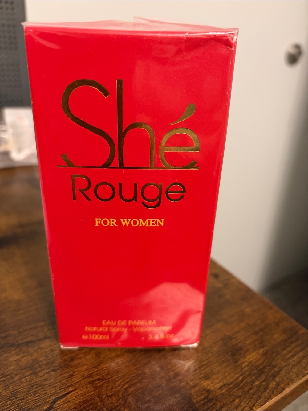 Shé Rouge for Women – Red Eau de Parfum - Picture 4 of 5